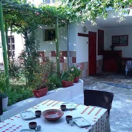 Country House Bellis Perennis Landhaus *